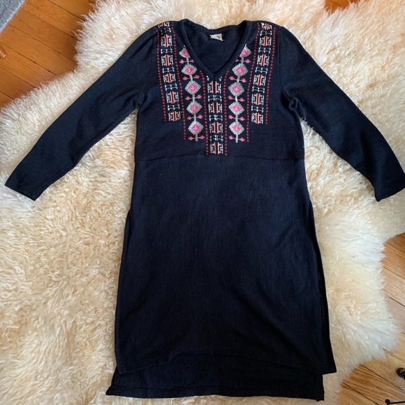 Anthropologie embroidered tunic by Akemi+Kin - Picture 3 of 10